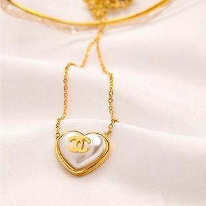 Heart Pendant necklace
